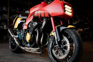 Neo Tokyo: A GSX-R750 'slabby' from Cool Kid Customs | Bike EXIF