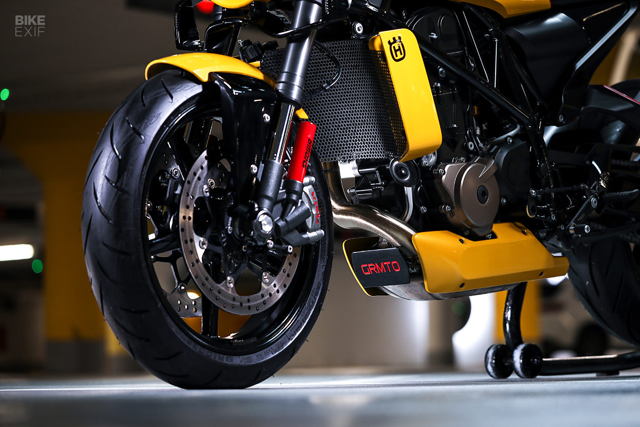 ハスクバーナ SVARTPILEN/VITPILEN701 ARROW チタン custom-husqvarna-vitpilen-701.
